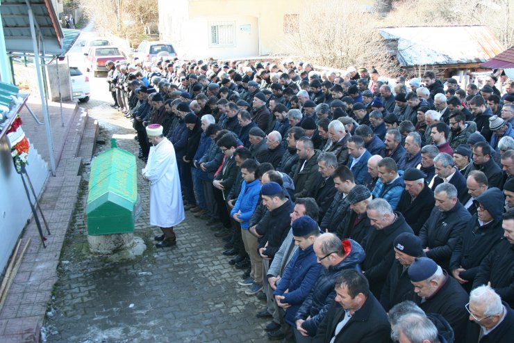 Ukrayna'da öldürülen tır şoförünün cenazesi defnedildi