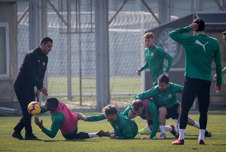 Bursaspor yeni bir başlangıç peşinde