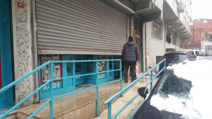 Beyoğlu'nda market soygunu
