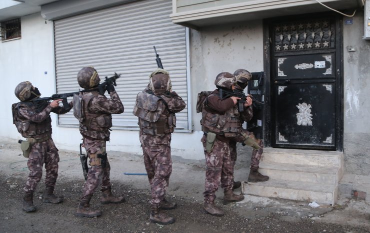 GÜNCELLEME - Adana'da uyuşturucu operasyonu