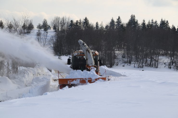 Küre Dağları'nda karla mücadele çalışmaları