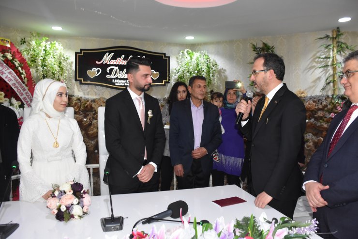 Bakan Kasapoğlu, nikah şahidi oldu