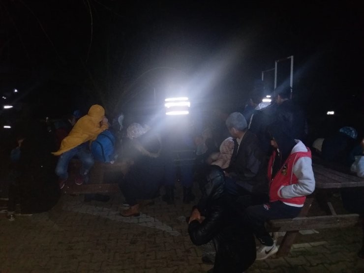 Çanakkale'de 21 düzensiz göçmen yakalandı