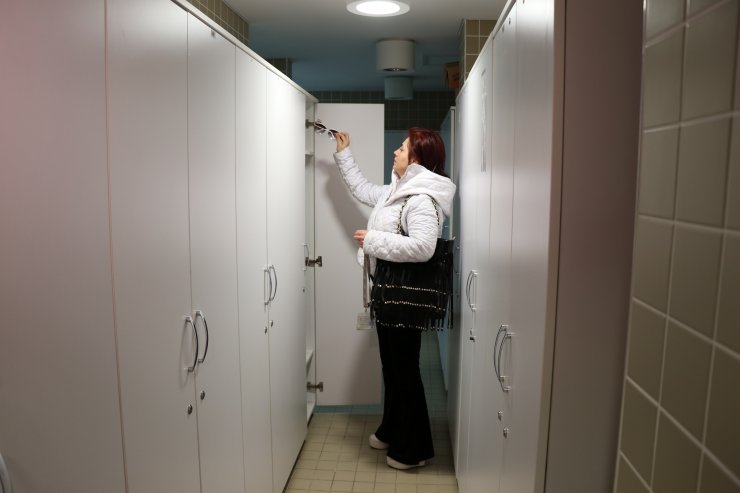 Limanın yükünü Emel abla çekiyor