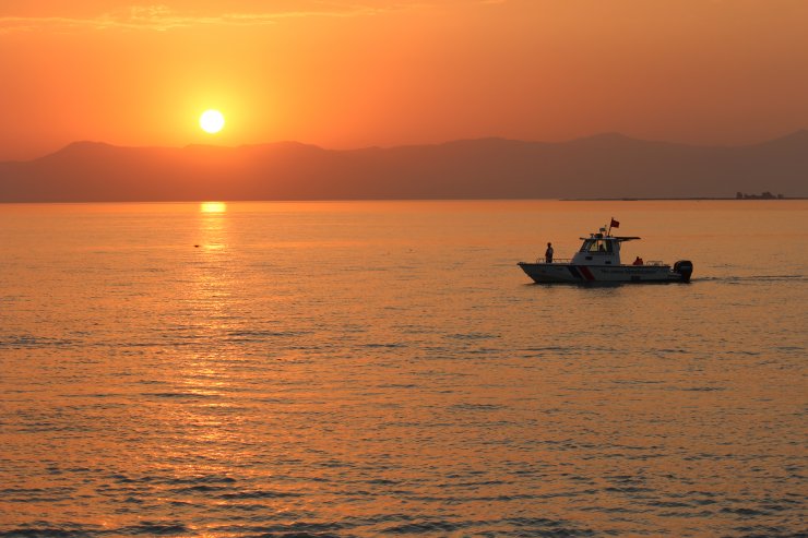 Canlı yayın yapan kamera, kaçak avcılara kolaylık oldu