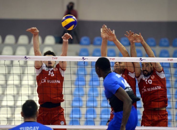 Voleybol: Efeler Ligi