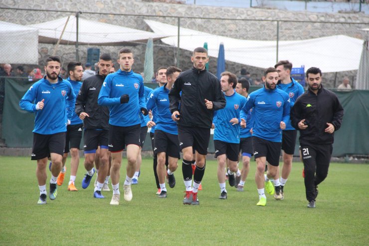 "Bu köklü kulüp yaşamalı"