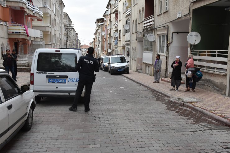 Malatya'da silahlı saldırıya uğrayan kadın yaralandı