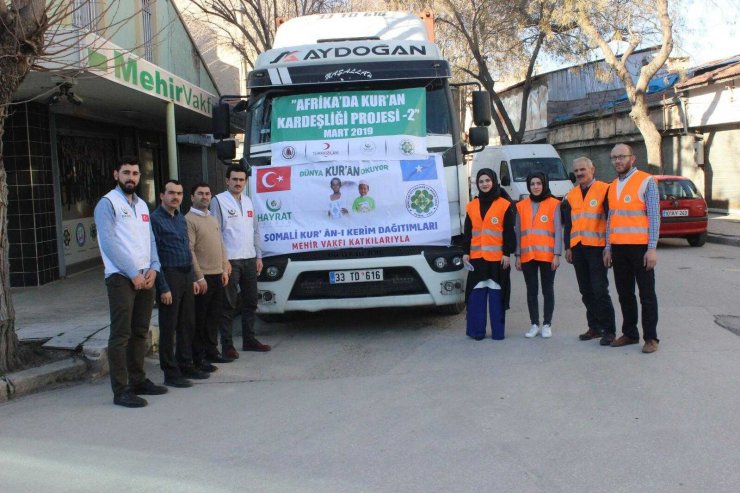 Mehir Vakfı'ndan Afrika'ya Kur-an'ı Kerim