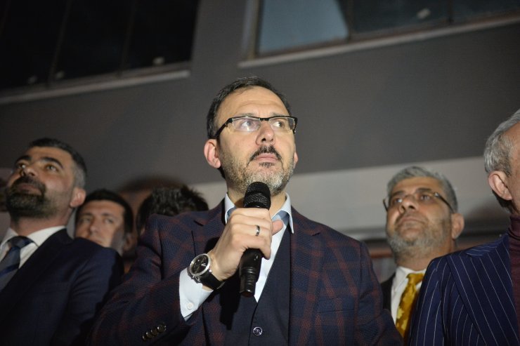 Bakan Kasapoğlu, Mardinli gençlerle bir araya geldi