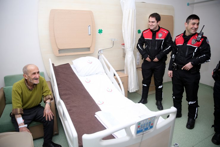 Yunus ekipleri yaşlı adamın yüzünü güldürdü