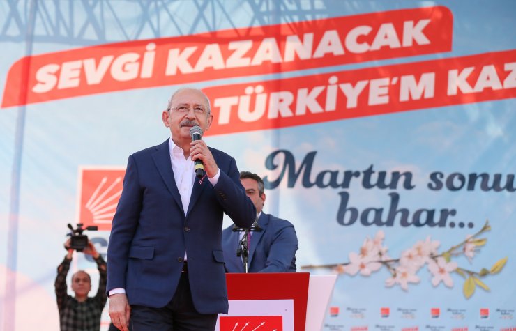 "Demokrasi için mücadele ediyoruz"