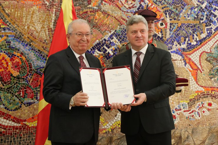 Kuzey Makedonya'dan Marmara Grubu Vakfı Genel Başkanına liyakat nişanı