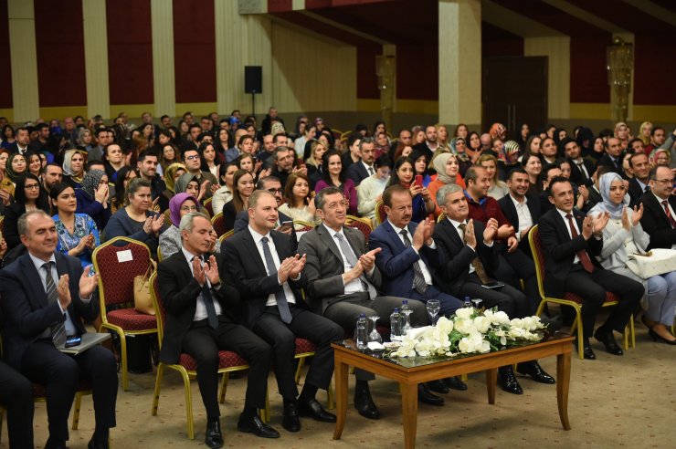 "Ders sayısı yarıya inince hiçbir öğretmenim boşta kalmayacak"