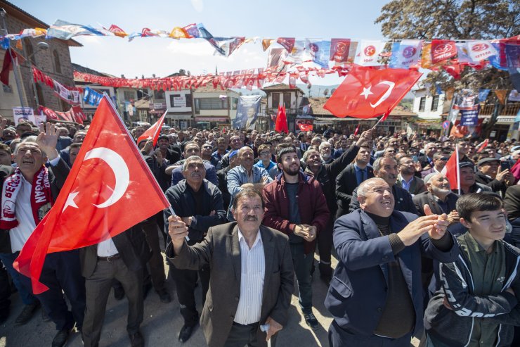 Soylu, Güdül'de halka hitap etti