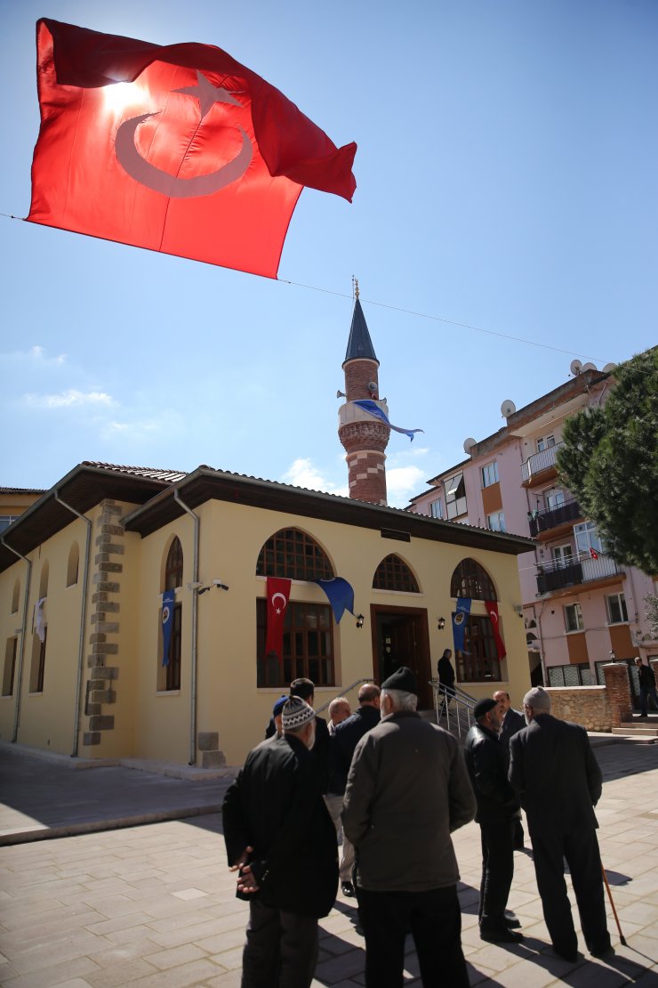Kocaeli'de 487 yıllık cami yeniden ibadete açıldı