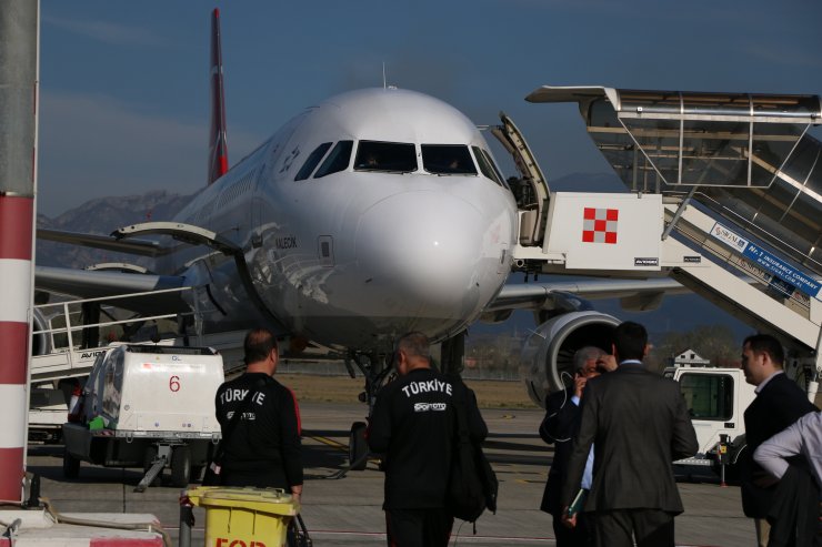 A Milli Futbol Takımı, Arnavutluk'tan ayrıldı