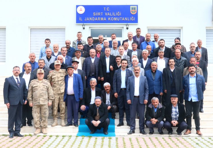 Siirt Valisi Atik, emekli güvenlik korucularıyla bir araya geldi