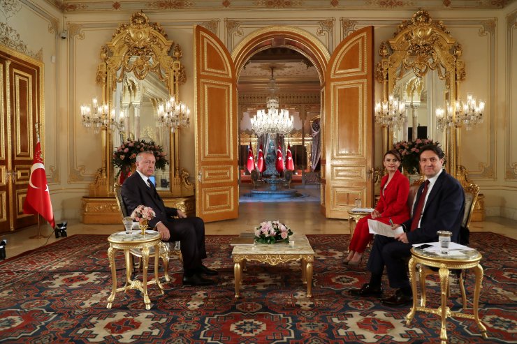 Cumhurbaşkanı Erdoğan canlı yayında soruları yanıtladı