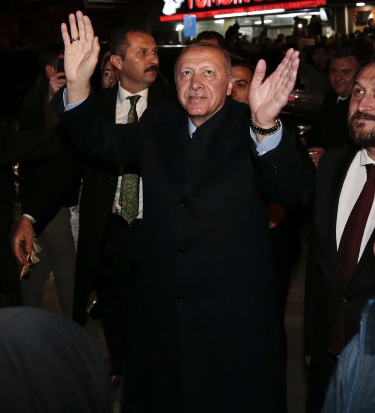 Erdoğan'dan Ülkü Ocaklarına ziyaret