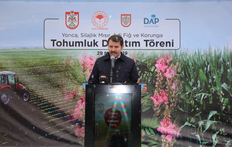 Sivas'ta 2 bin 100 çiftçiye tohum dağıtıldı