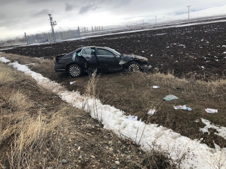 GÜNCELLEME 2 - Belediye başkan adayı trafik kazasında yaralandı