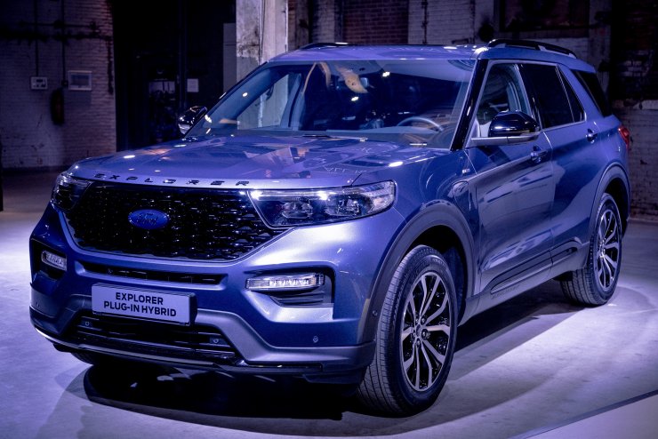 Ford, Amsterdam'da yeni elektrikli araç ürün gamını tanıttı