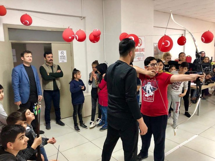 Sarıoğlan okçuluk kursu açıldı