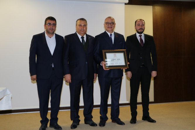 Manisa Büyükşehir Belediye Başkanı Ergün göreve başladı