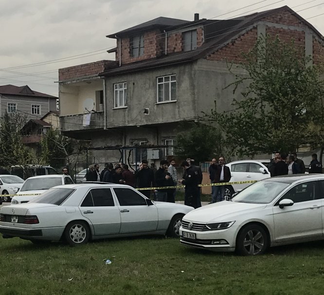 Kocaeli'de cenazede silahlı kavga: 2 yaralı
