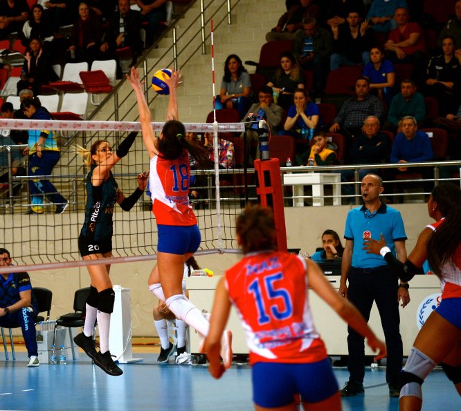 Voleybol: Bayanlar 1. Lig final etabı