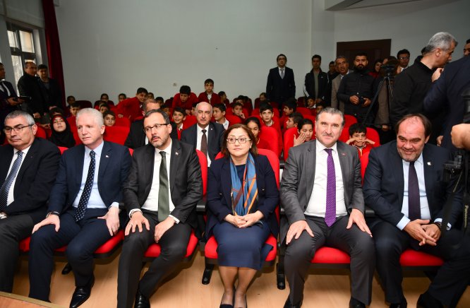 "Ülkemizin çıtasını daha yukarılara taşıyacağız"