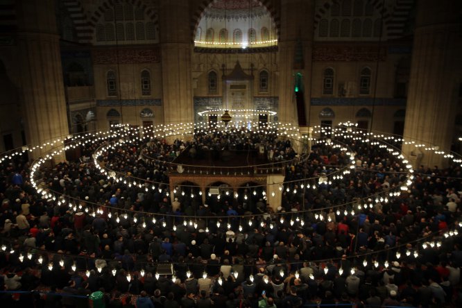 Selimiye'de Berat Kandili coşkusu
