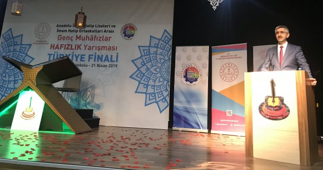 Genç hafızlar birincilik için yarıştı