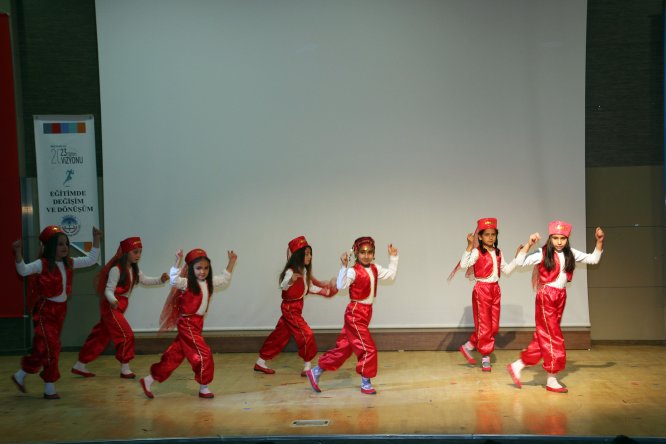 23 Nisan Ulusal Egemenlik ve Çocuk Bayramı kutlanıyor