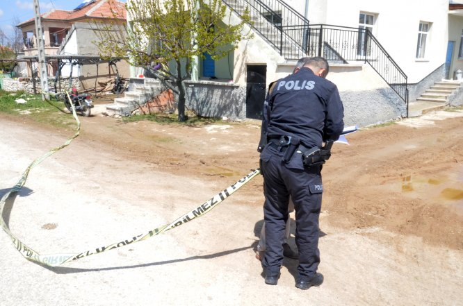 Bayram kutlamasına giderken motosikletle direğe çarpan çocuk yaralandı