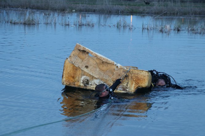Gölette boğulan iki kardeş toprağa verildi