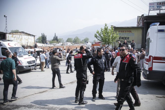 GÜNCELLEME 3 - Bursa'da sanayi sitesinde patlama ve yangın: 3 ölü, 2 yaralı