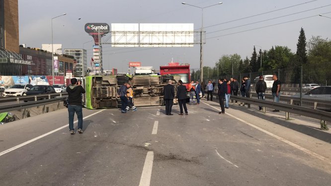 GÜNCELLEME - Kocaeli'de zincirleme trafik kazası