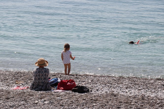 Antalya'da nisanda deniz keyfi