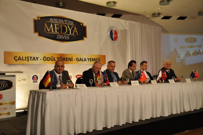 Almanya'da "Avrupa Türk Medya Zirvesi"