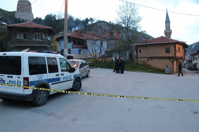 Top oynayan gençlere ateş açılması