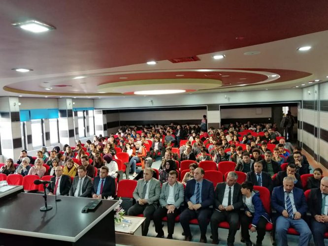Suşehri'nde "100. yılında Sivas Kongresi" konferansı