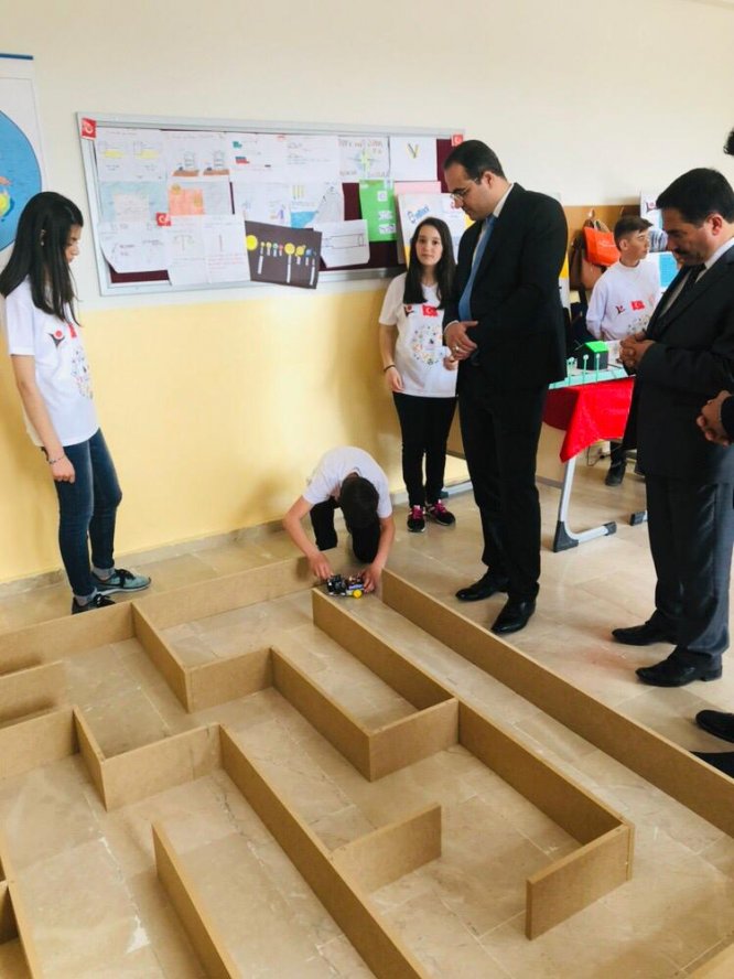 Ulaş'ta "TÜBİTAK 4006 Bilim Fuarı" açıldı