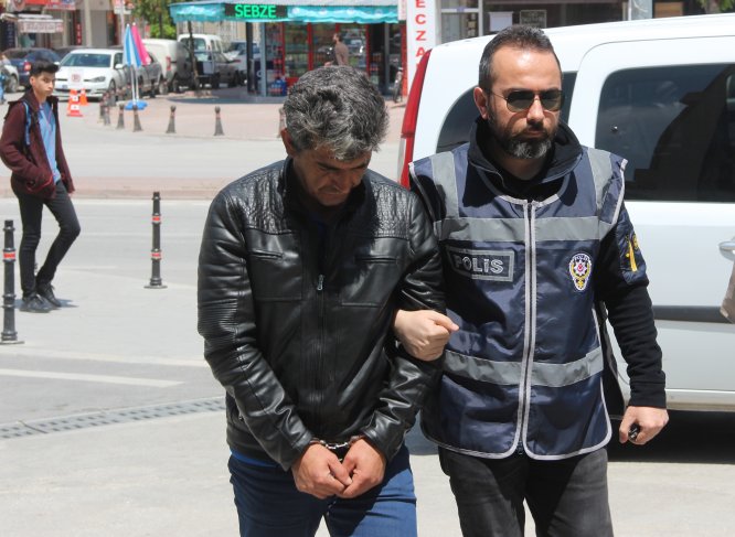 Gasp şüphelilerini ayakkabı ve kaskları ele verdi