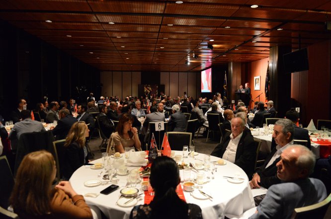 Avustralyalı Türkler iktidar ve muhalefeti iftarda buluşturdu