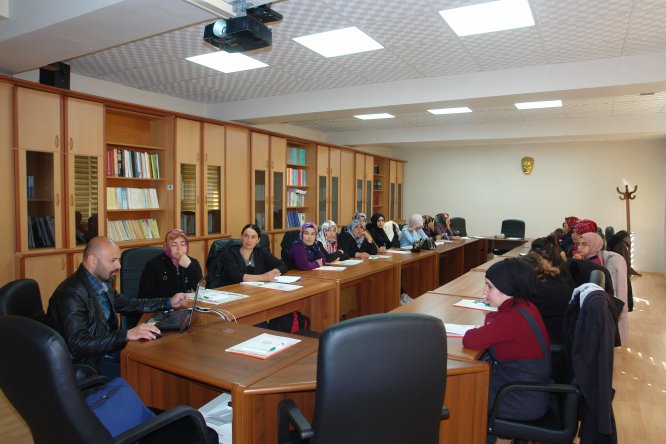 Kadın çiftçilere uygulamalı girişimcilik eğitimi verildi