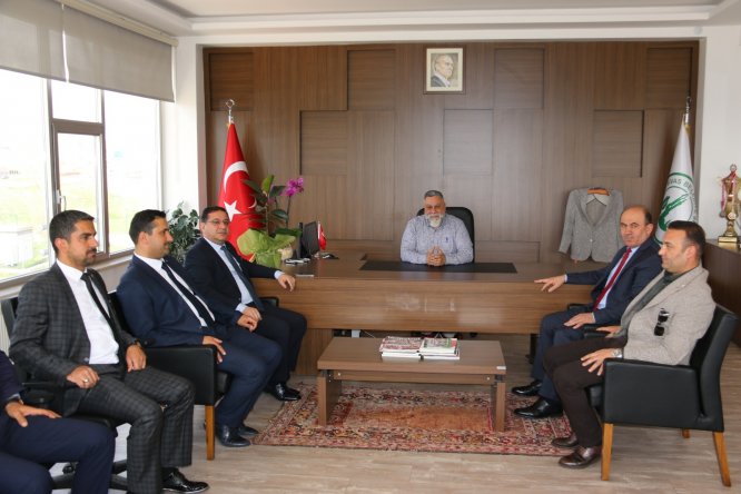 Sivas TSO yönetiminden Sivas Belediyespor'a hayırlı olsun ziyareti