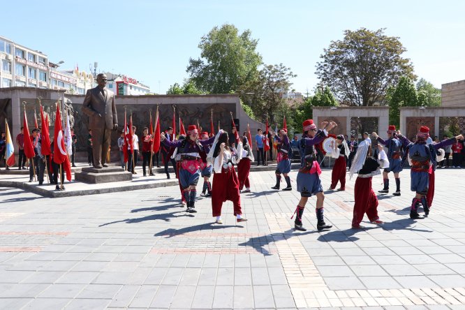 Gençlik Haftası etkinlikleri başladı