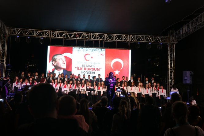 İzmir'de "İlk Kurşun Konseri"